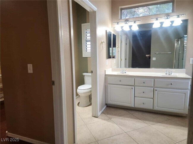 Building Photo - 2934 Maffie St