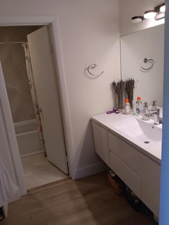 Building Photo - 13155 Chadwick Ct