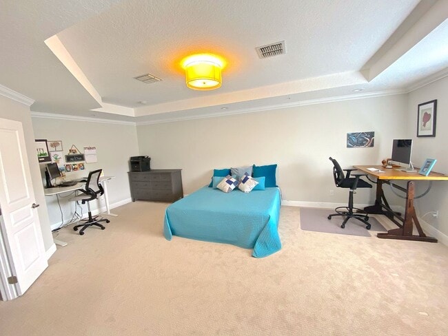 Building Photo - Lake Nona Pool Home for Rent 4bed 3 bath