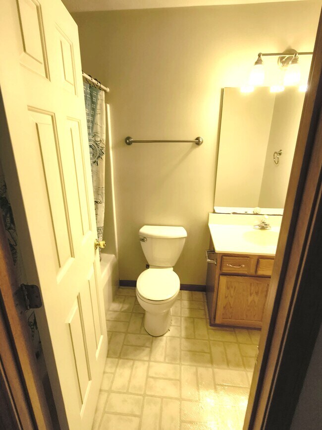Building Photo - 52212 Evard Dr