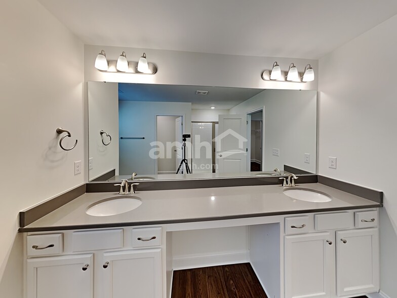 Building Photo - 1216 Bethany Dallas Dr