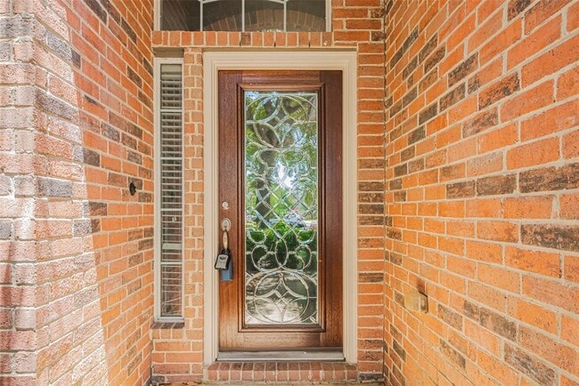 Building Photo - 2502 Oakthorn Ct