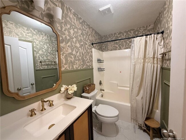 Building Photo - 254 Eclipse Dr