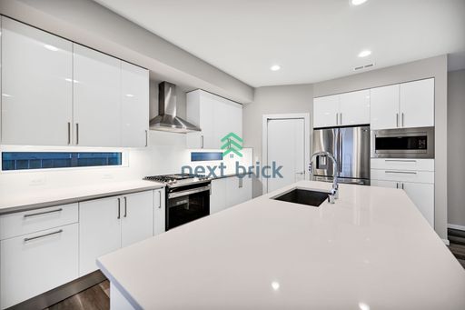 Building Photo - Stunning 4-Bed, 2.75-Bath Single-Family Home Ready for Rent!