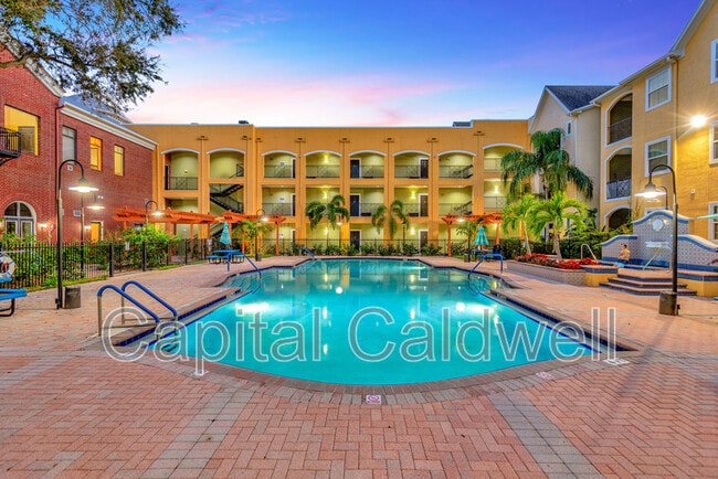 Primary Photo - 1910 E Palm Ave