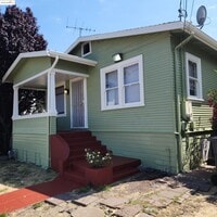 Building Photo - 3527 Suter St