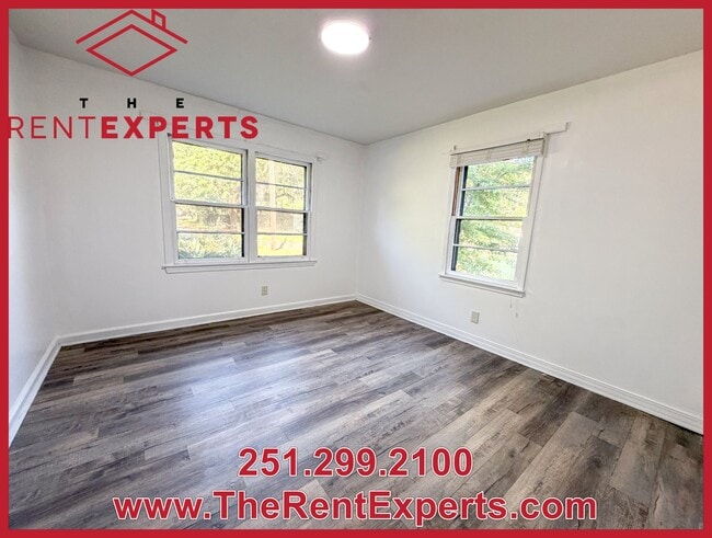Building Photo - 704 Raines Dr