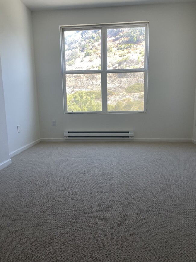 Spacious primary bedroom - 1 Crescent Way