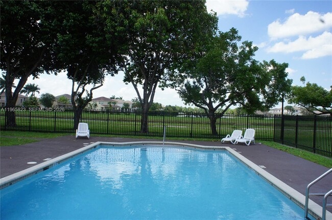 Building Photo - 12885 SW 49th Ct