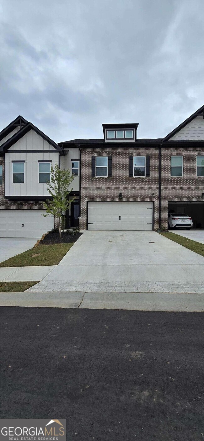 Building Photo - 5728 Urban Vlg Wy