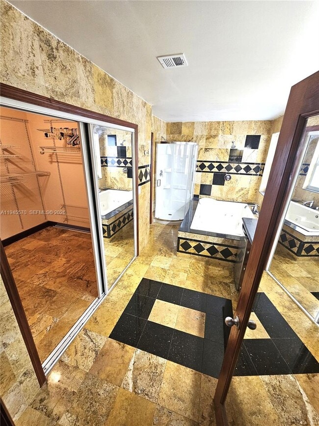 Building Photo - 11025 SW 156th Pl