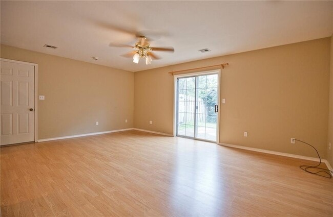 Building Photo - 2196 E Cinnamon Way