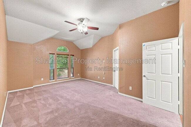 Building Photo - 16551 Pentonshire Ln