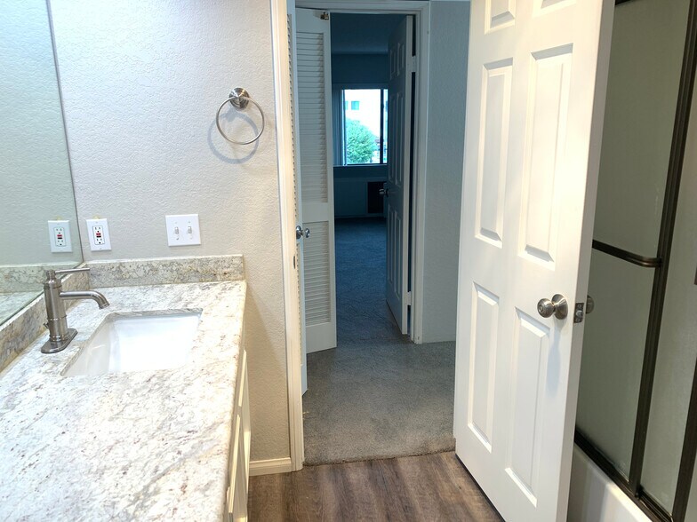 Bedroom #2 Bathroom - 5665 Friars Rd