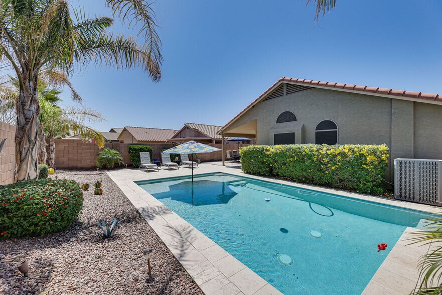 Building Photo - 43854 W Cahill Dr
