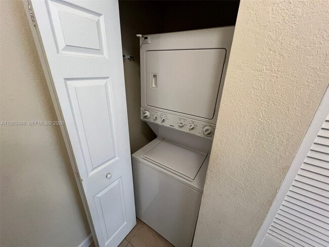 Building Photo - 16735 SW 95th St