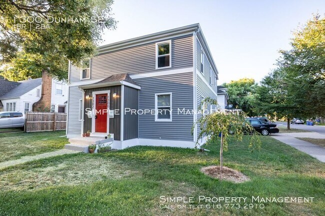 Building Photo - Nice 4 bed, 2 Bath Lower!