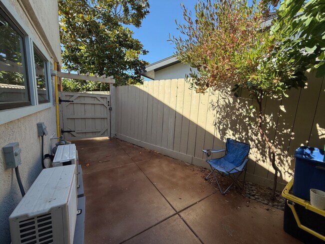 Building Photo - 6112 Travers Way