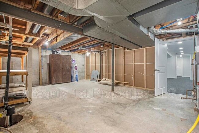 Building Photo - 9512 W 56th Terrace