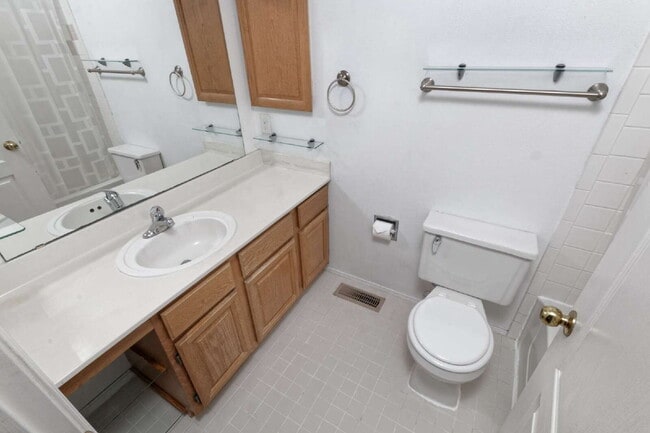 Building Photo - 2 Story Home in Rivers Edge 3 with RV Stor...