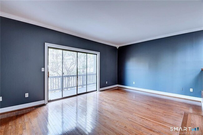 Building Photo - 334 Conestoga Way