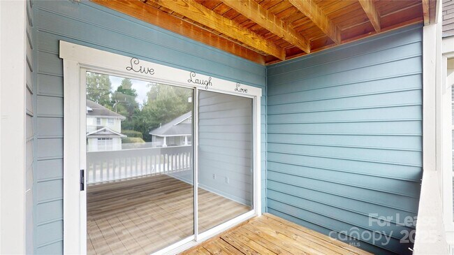 Building Photo - 525 Olmsted Park Pl