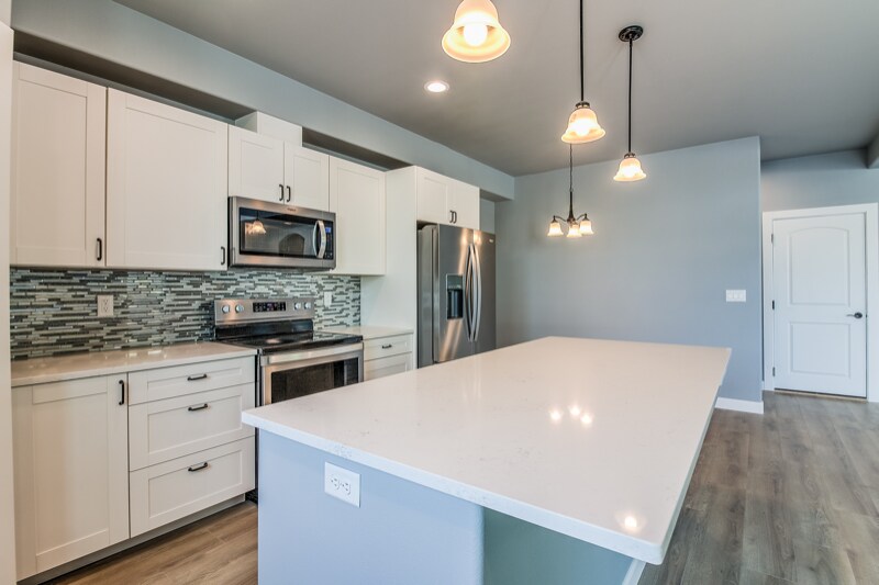 Building Photo - 663 S 83rd Ave