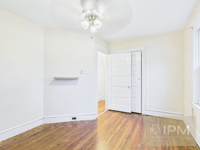 Building Photo - Charming 3 Bedroom, 2 Bath Home in York, Pa!