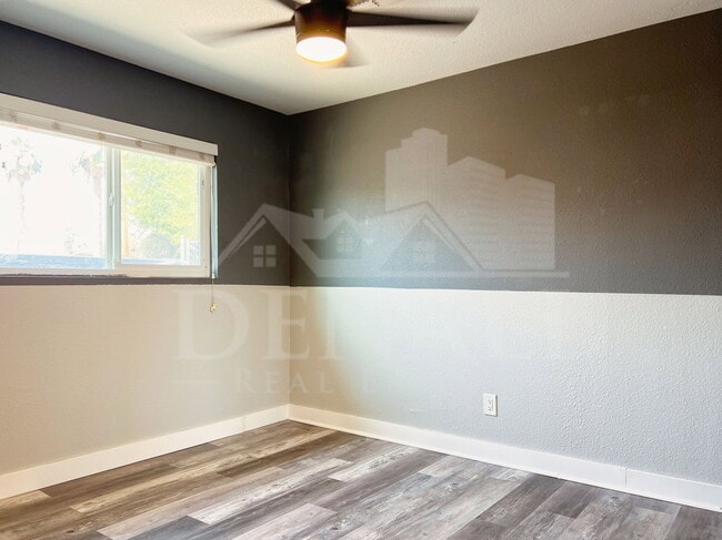 Building Photo - 2726 E Willetta St