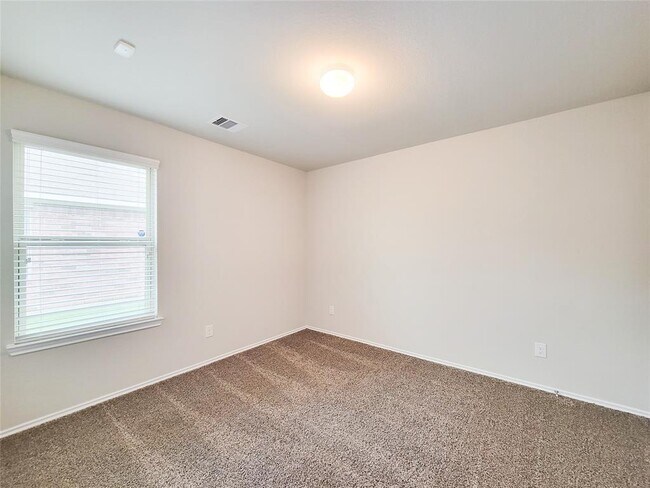 Building Photo - 6011 Diantha St