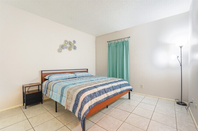 Building Photo - 7900 N Stadium Dr