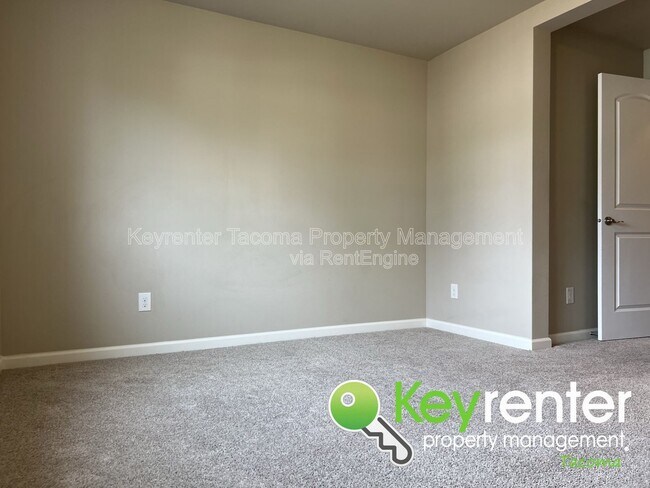 Building Photo - 16128-16181 81 Ave E