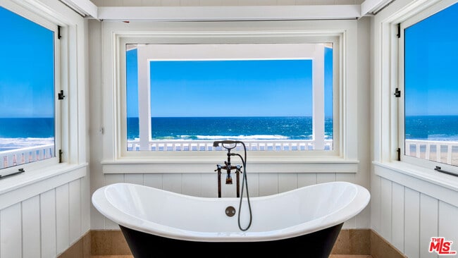 Building Photo - 30718 Pacific Coast Hwy