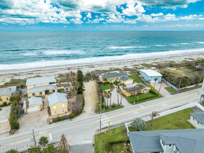 Building Photo - 212 3rd Ave