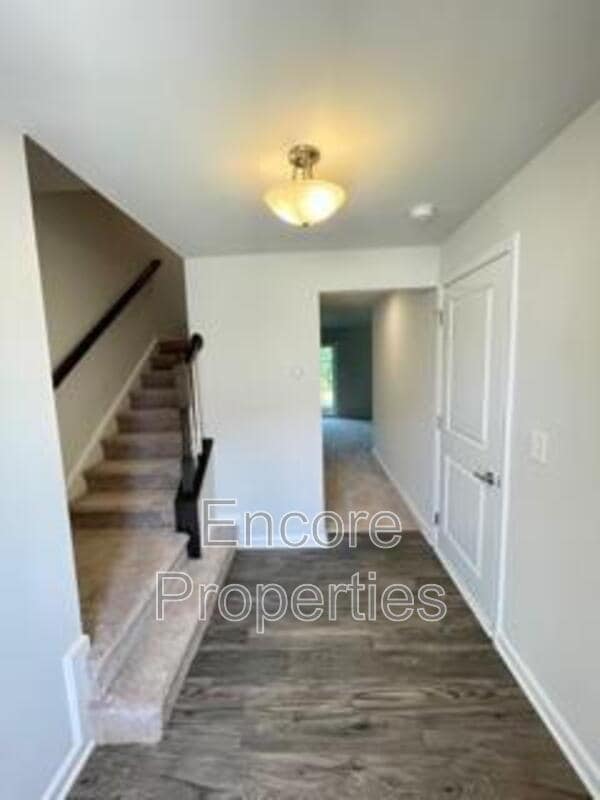 Building Photo - 388 Amber Acorn Ave