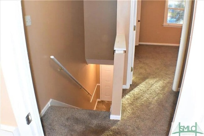 Building Photo - Entire Home | 2 Bedroom 1 Bathroom | For Rent | Great Neighborhood