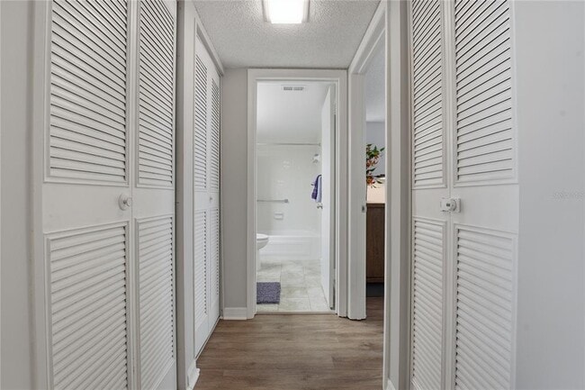 Building Photo - 7540 Bay Island Dr S