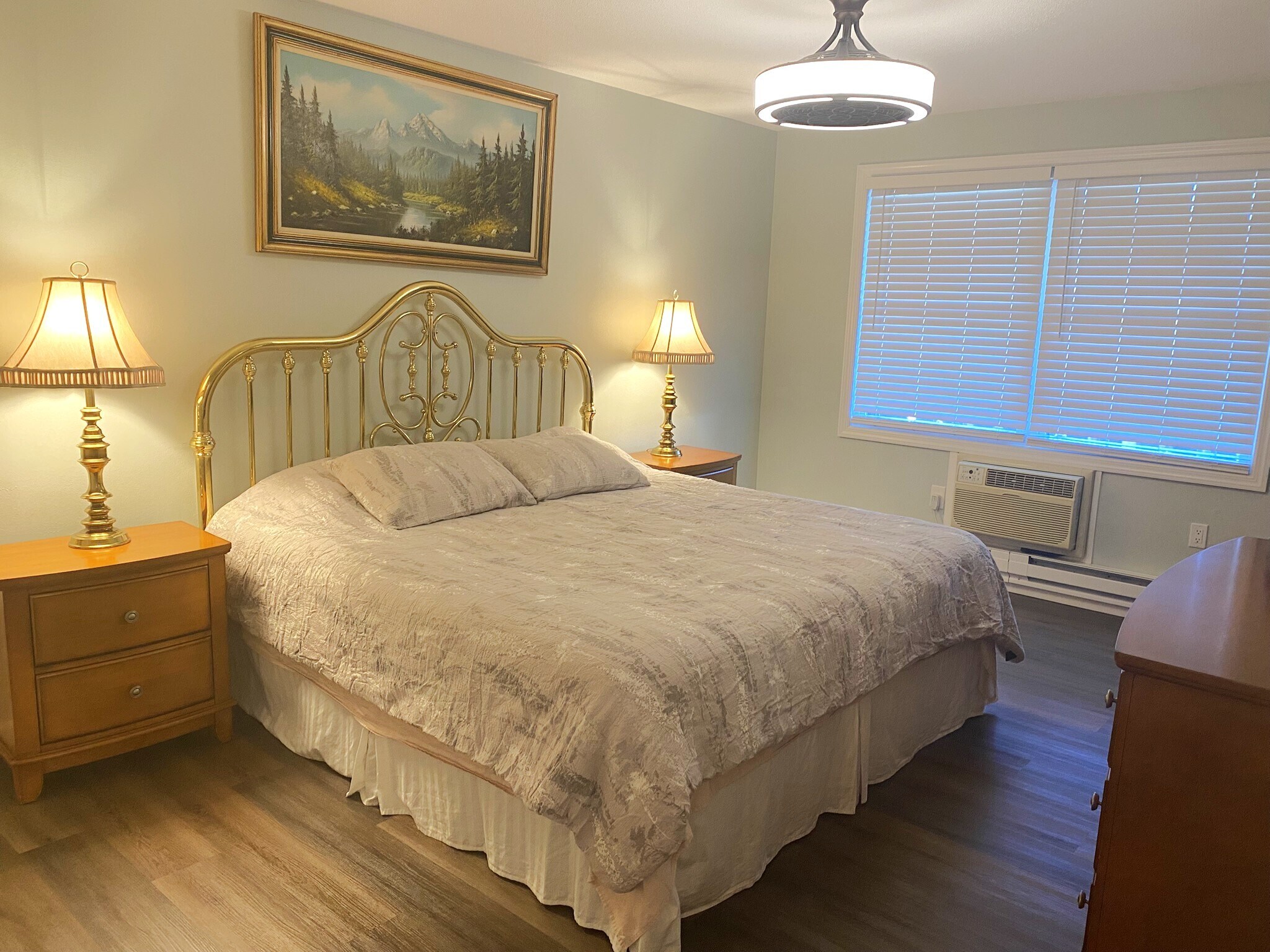 Building Photo - 328 Sierra Vista Ln