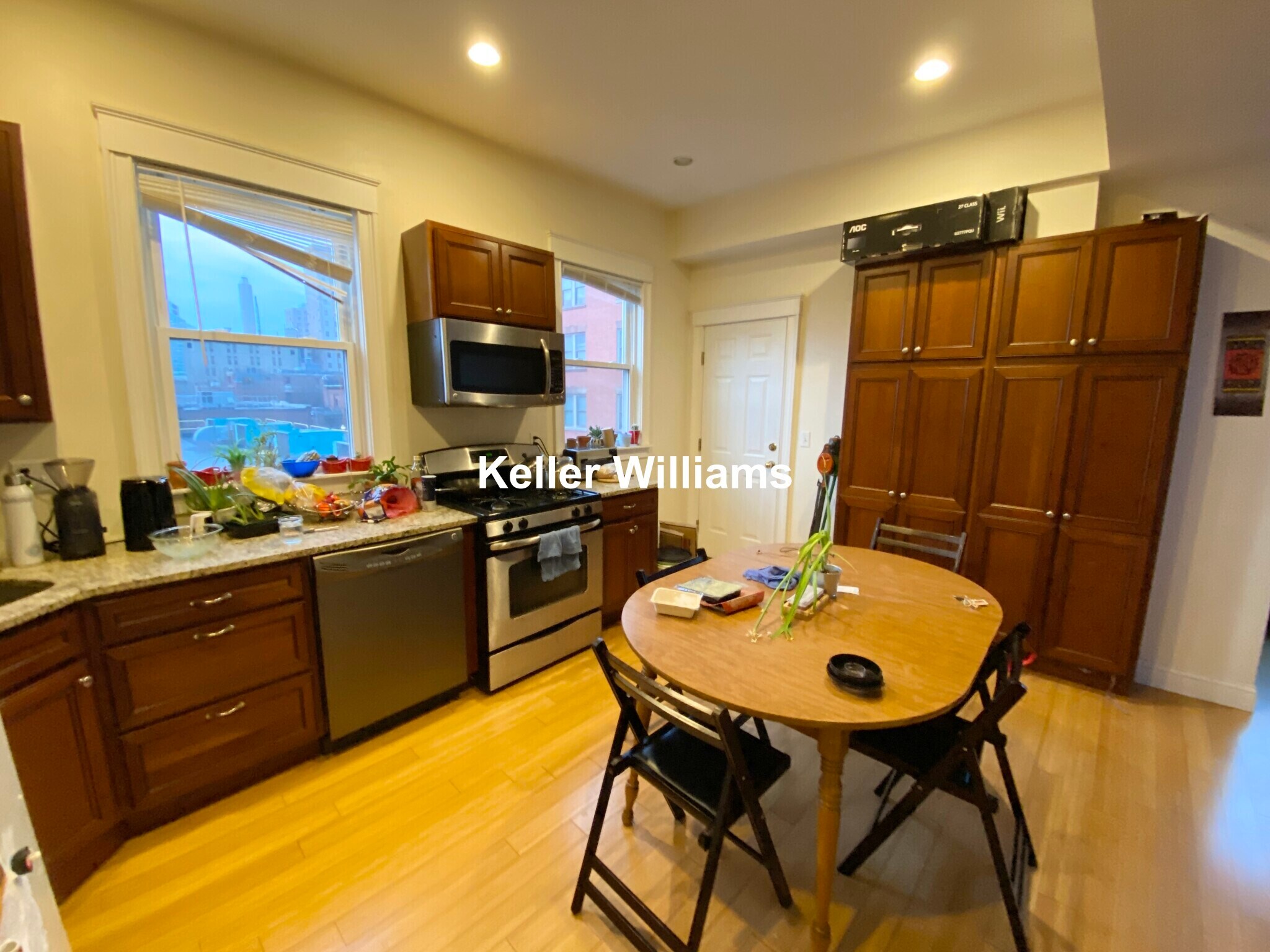 Building Photo - 1625 Tremont St