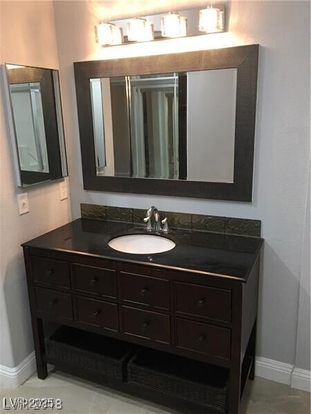 Building Photo - 812 Peachy Canyon Cir