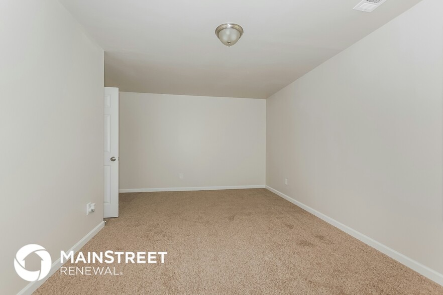 Building Photo - 135 Tara Way