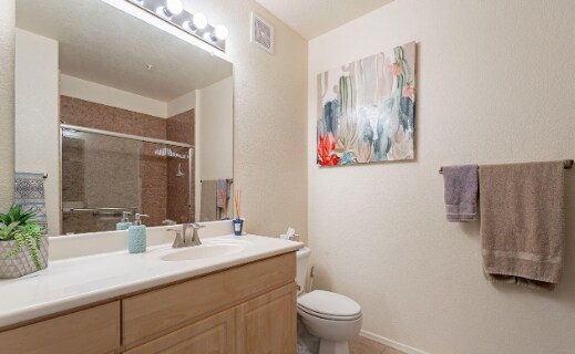 Building Photo - 7401 W Arrowhead Clubhouse Dr