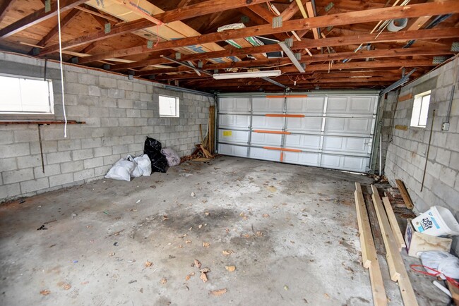 Building Photo - Single-Family Home for Rent in Greensburg, PA