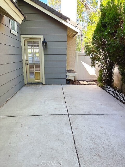 Building Photo - 2644 S Quarry Ln