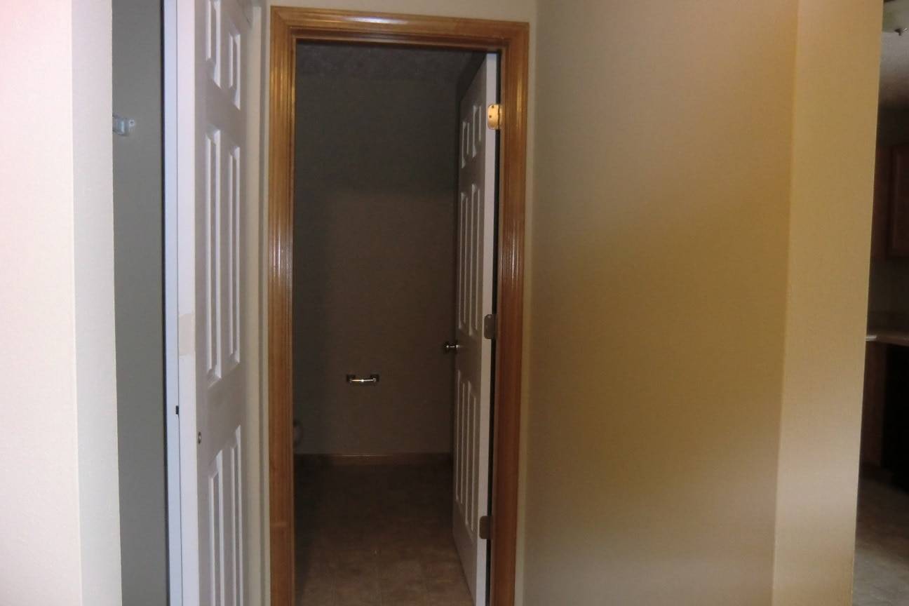 Building Photo - 2125 Suncrest