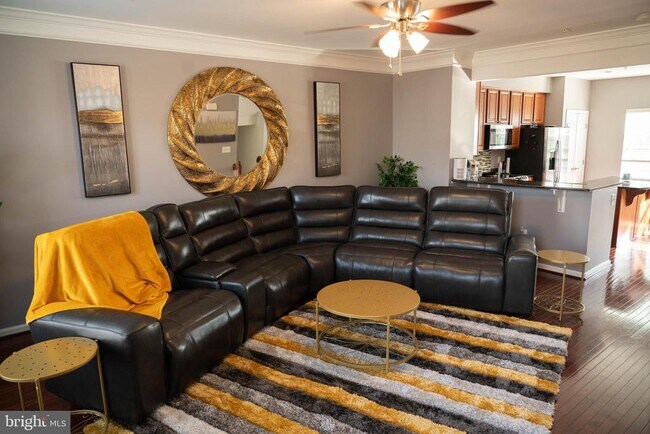 Building Photo - 506 Edelen Station Pl