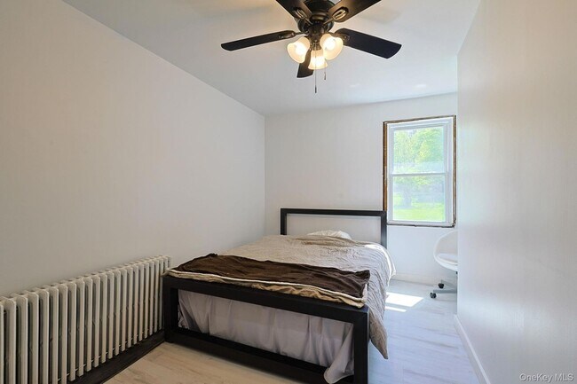 Building Photo - 1604 NY-9G