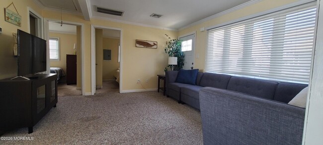 Building Photo - 259 Joseph St