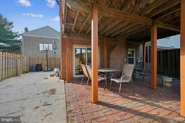 Building Photo - 7213 Swansong Wy