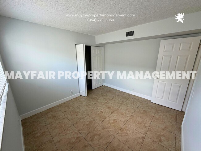 Building Photo - 4405 Treehouse Ln